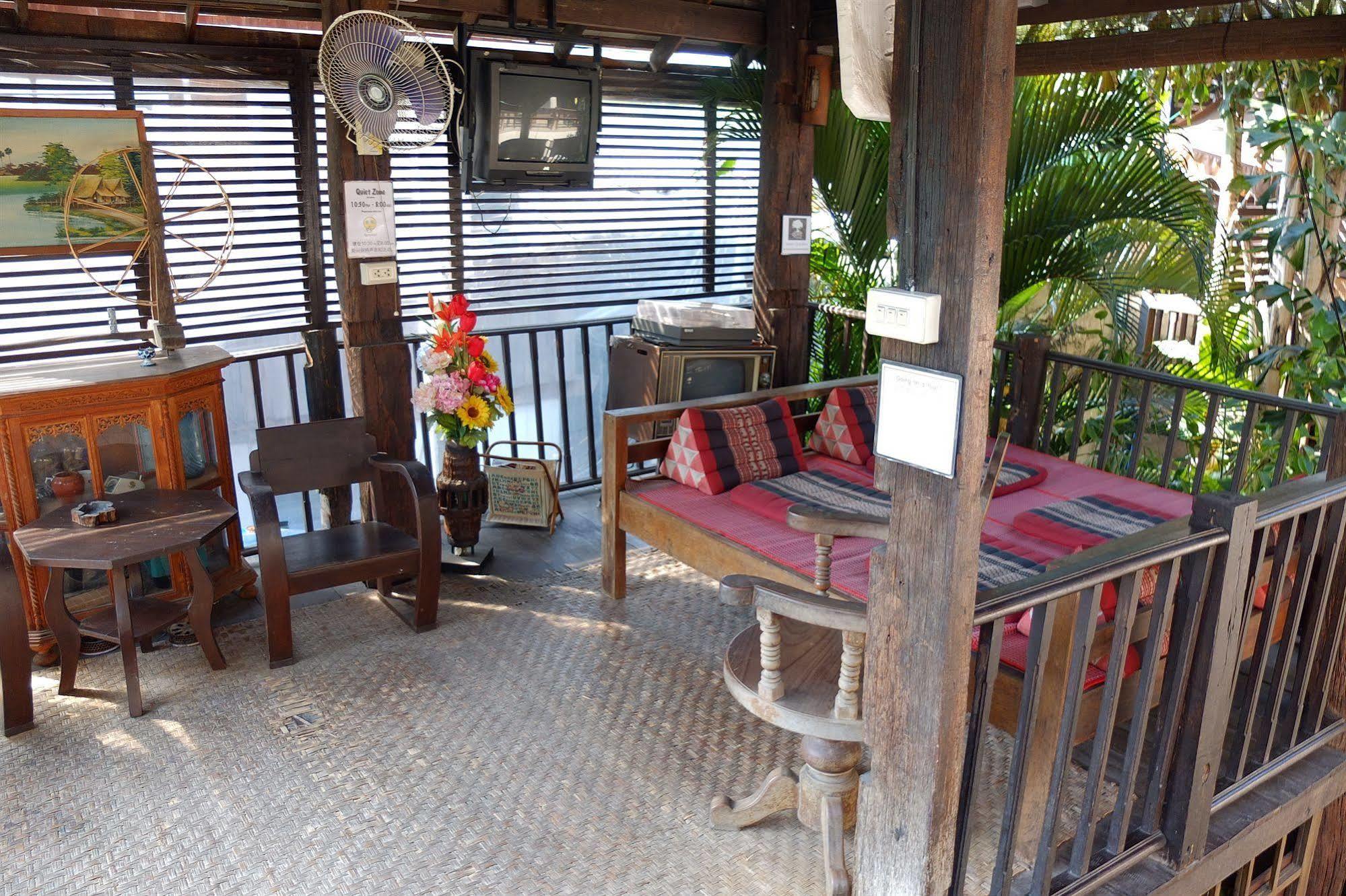 Saithong Guesthouse Chiang Mai Ngoại thất bức ảnh